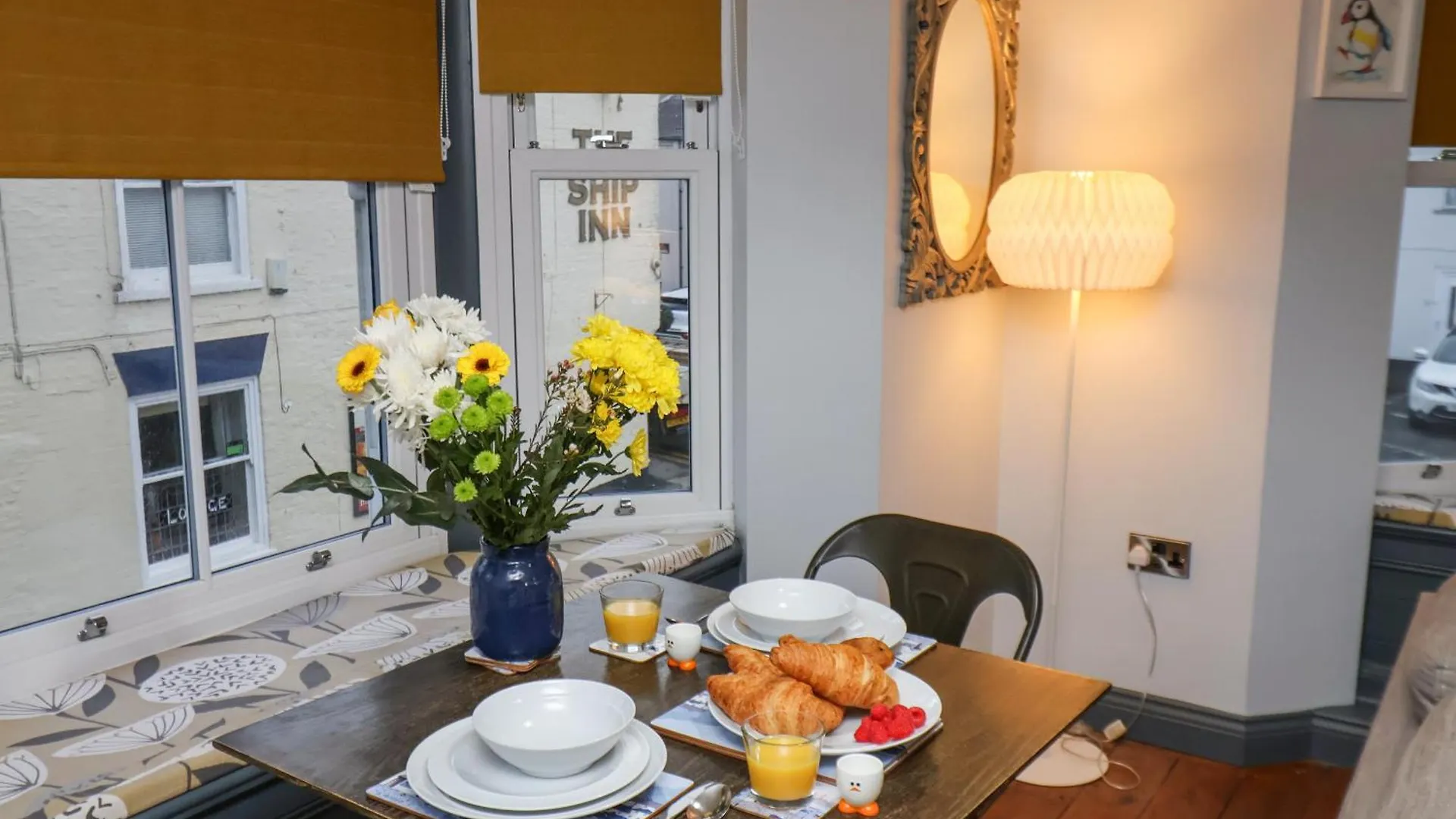 The Rocket Apartment Bridlington 0*,